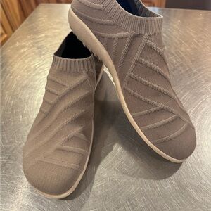 Naot Taupe Knit Slip-On Flats